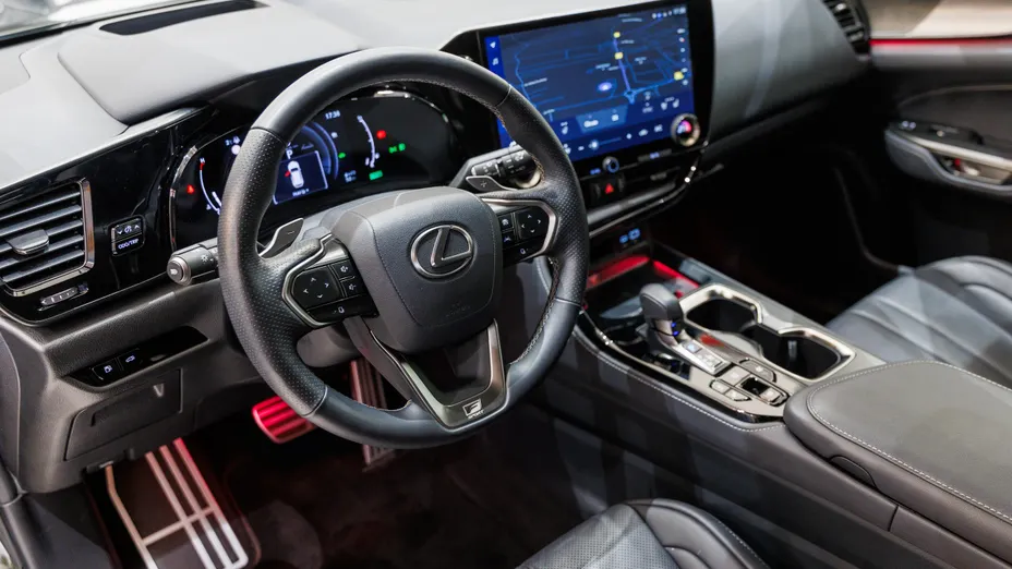 LEXUS NX NX 450h+ F Sport AWD