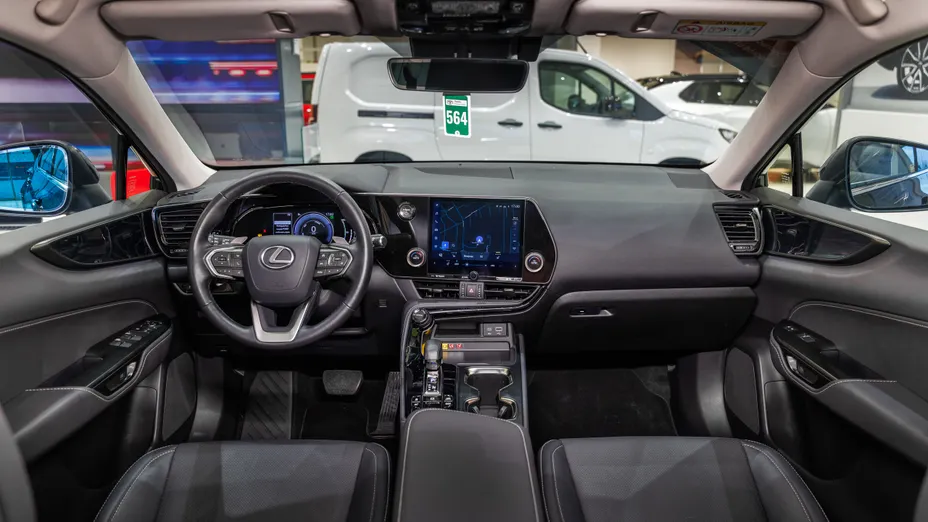 LEXUS NX NX 450h+ Prestige AWD