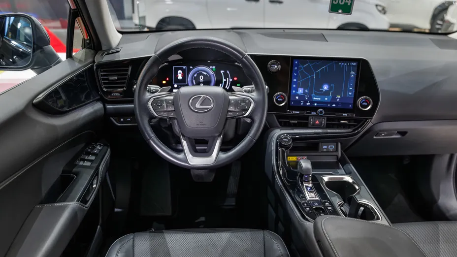 LEXUS NX NX 450h+ Prestige AWD