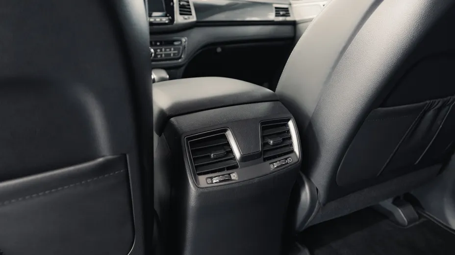 KGM / SSANGYONG Musso Musso Grand 2.2 e-XDi Quartz 4WD aut