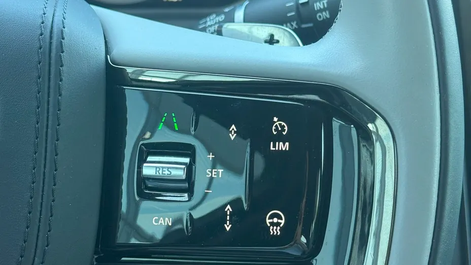 LAND ROVER Range Rover Velar Velar 2.0 D200 mHEV Dynamic SE