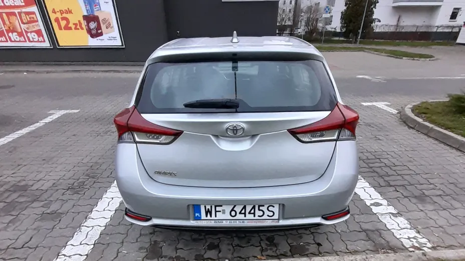 TOYOTA Auris Auris 1.33 VVT-i Active
