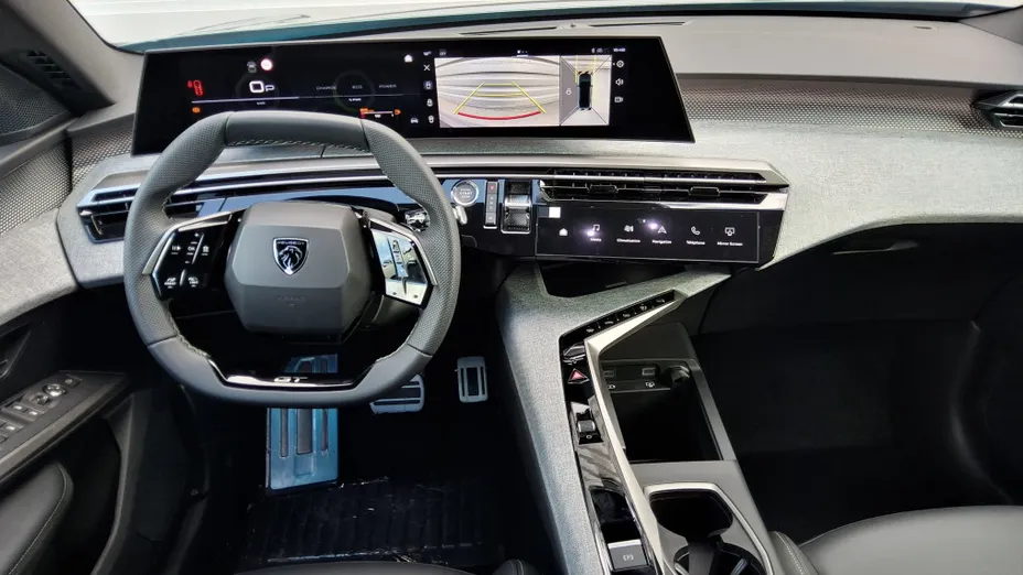 PEUGEOT 3008 -