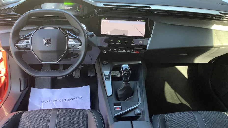 PEUGEOT 308 -