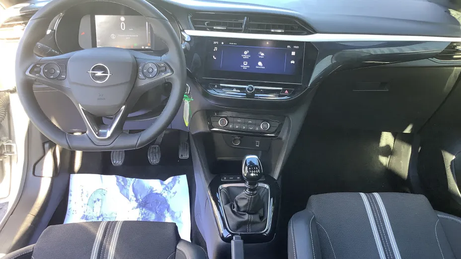 OPEL Corsa -