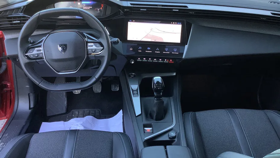 PEUGEOT 308 -