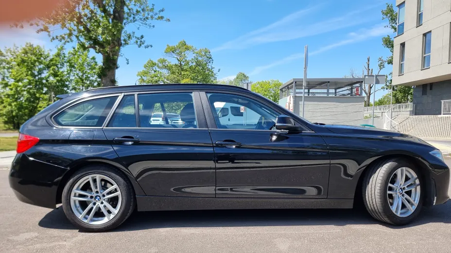BMW Seria 3 316d Luxury Line aut