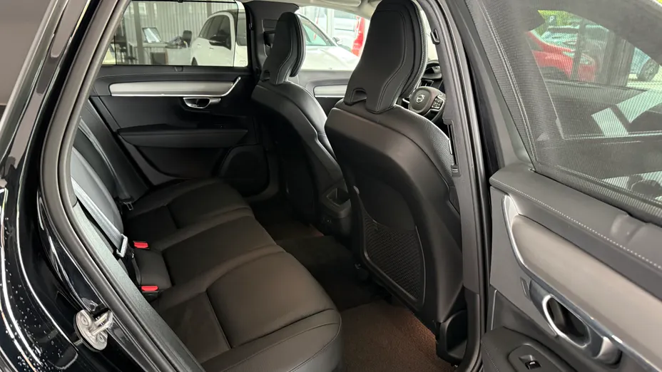 VOLVO V90 V90 CC B4 D AWD Core aut