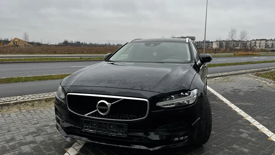 VOLVO V90 V90 D3 Momentum