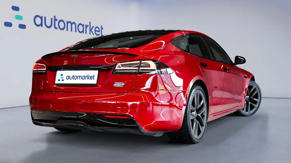 TESLA Model S S Plaid