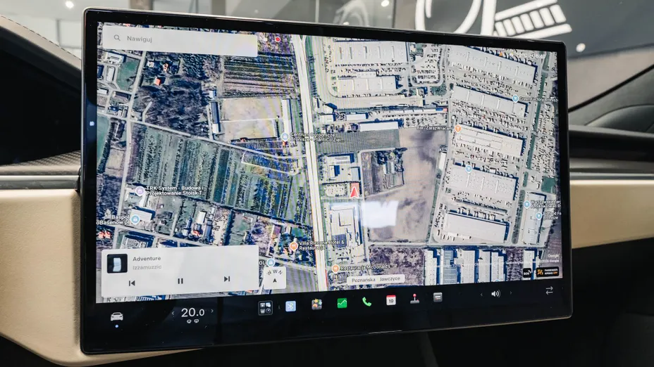TESLA Model S S Plaid