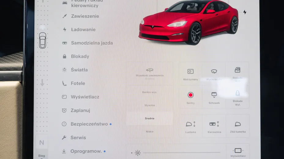 TESLA Model S S Plaid