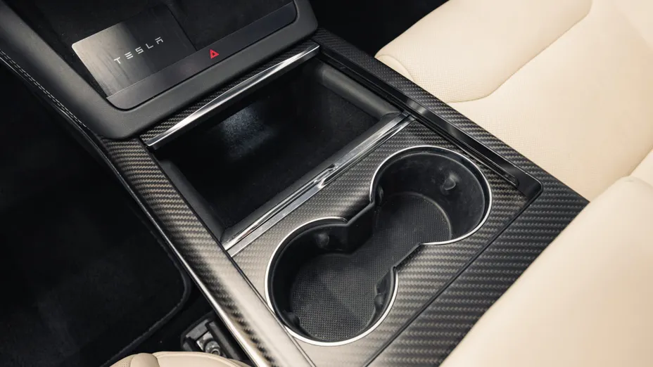 TESLA Model S S Plaid