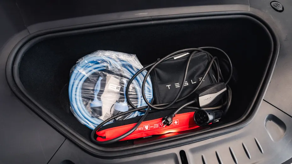 TESLA Model S S Plaid