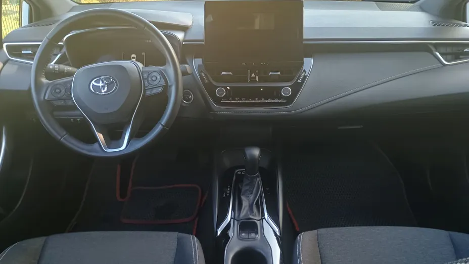 TOYOTA Corolla Corolla 2.0 Hybrid Selection