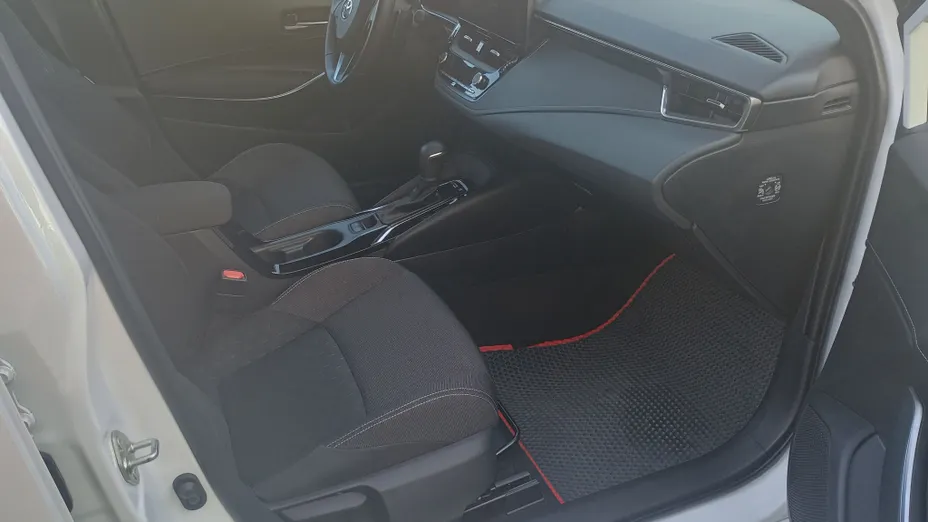 TOYOTA Corolla Corolla 2.0 Hybrid Selection