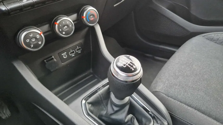 RENAULT Clio Clio 1.0 TCe Equilibre LPG