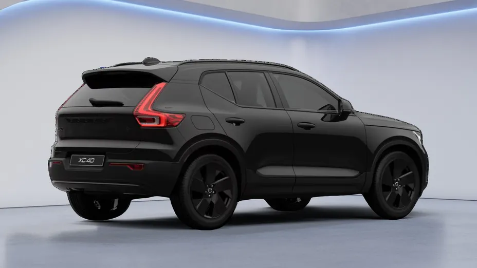 VOLVO XC40 XC40 B4 Plus Black Edition aut Nowy
