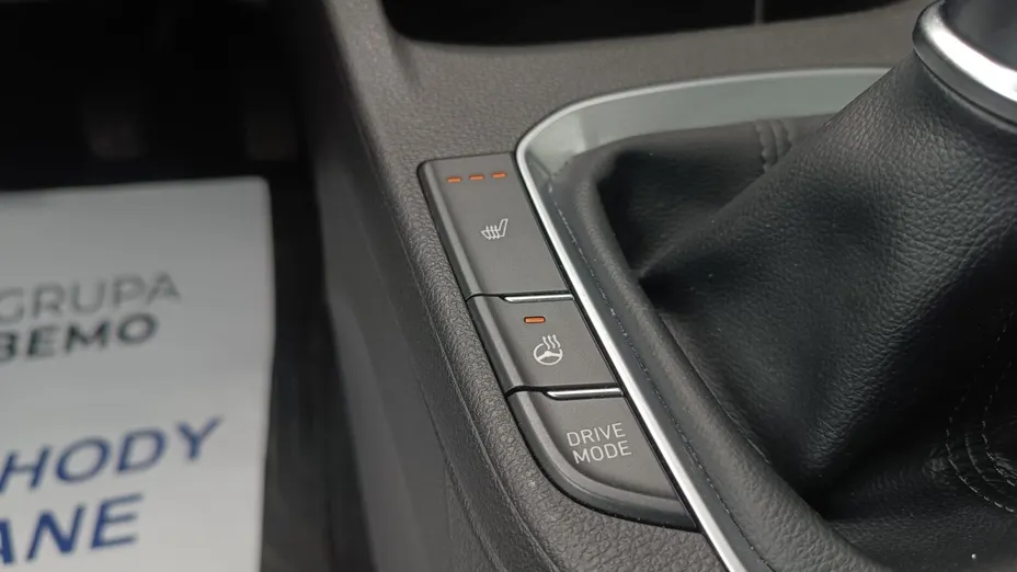 HYUNDAI i30 i30 1.5 T-GDI 48V Smart