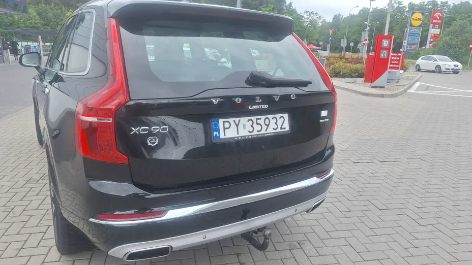 VOLVO XC90 -