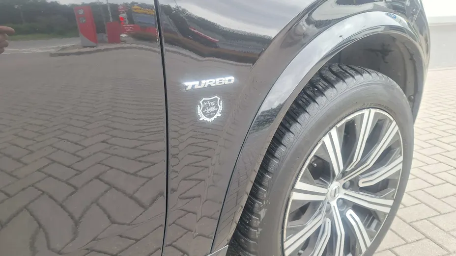 VOLVO XC90 -
