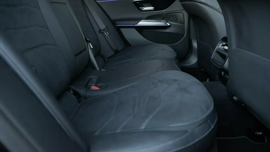 MERCEDES-BENZ E Klasa E 220 d mHEV 4-Matic AMG 9G-Tronic