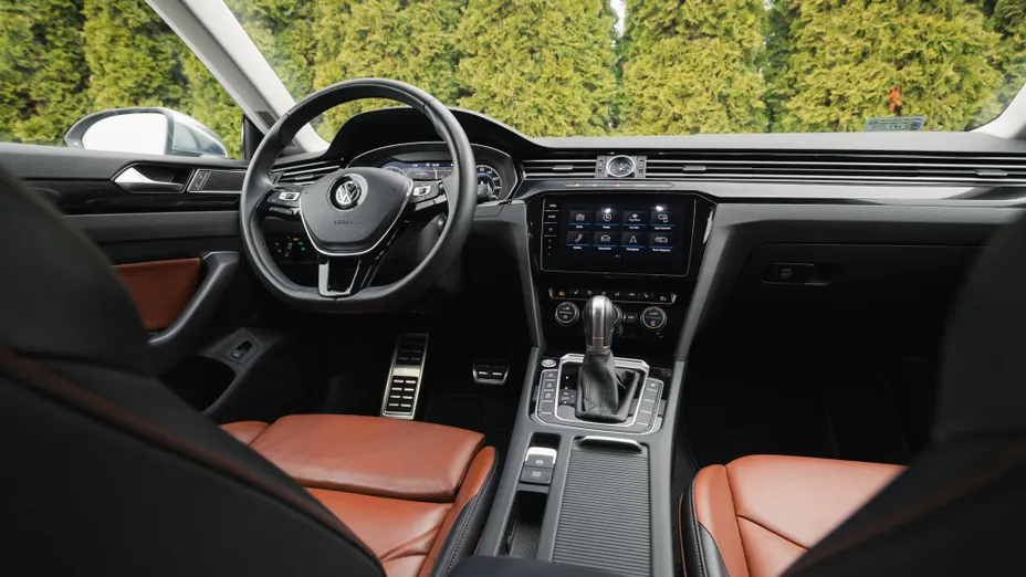 VOLKSWAGEN Arteon Arteon 2.0 TSI Elegance DSG