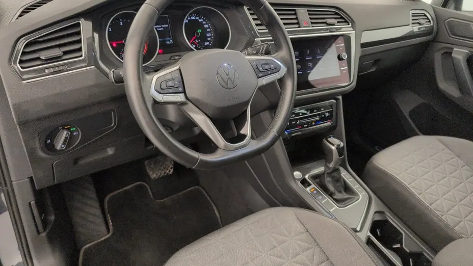 Volkswagen Tiguan -