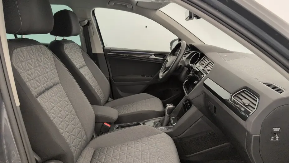 Volkswagen Tiguan -