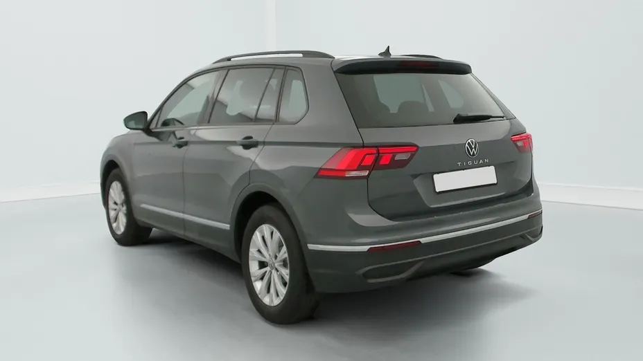 Volkswagen Tiguan -