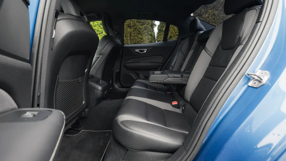 VOLVO S60 S60 B5 B R-Design aut