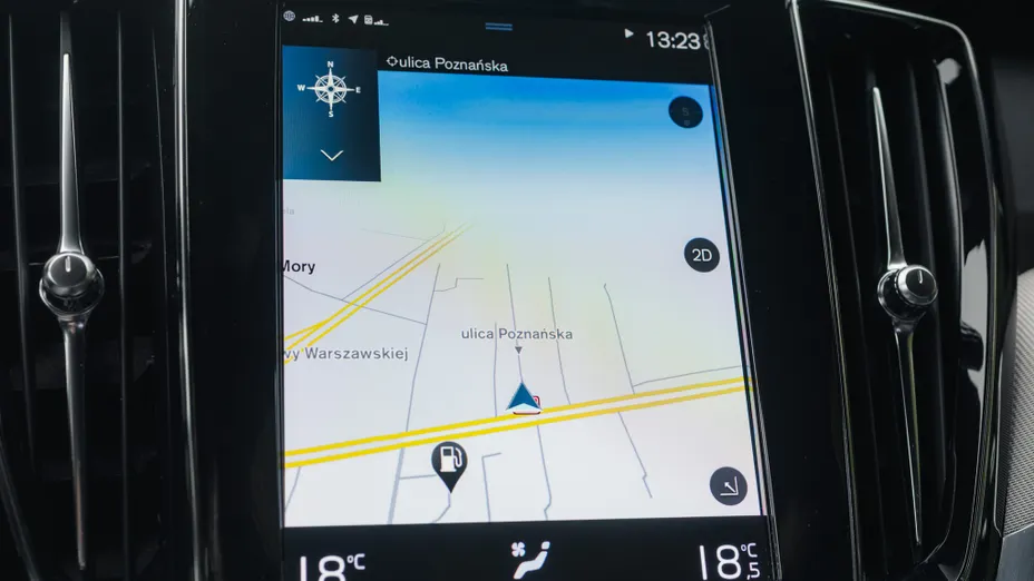 VOLVO S60 S60 B5 B R-Design aut