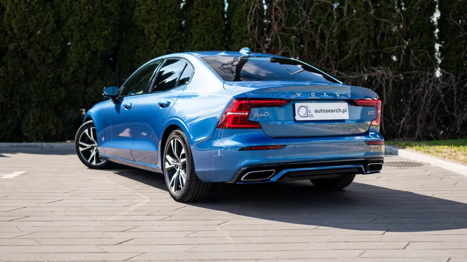 VOLVO S60 S60 B5 B R-Design aut