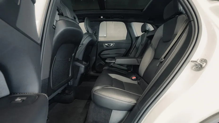 VOLVO XC60 XC60 B4 D R-Design aut
