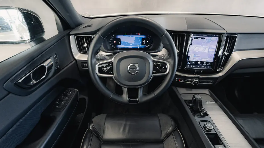 VOLVO XC60 XC60 B4 D R-Design aut