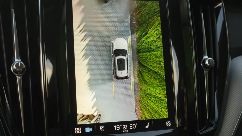 VOLVO XC60 XC60 B5 B AWD Plus Black Edition aut