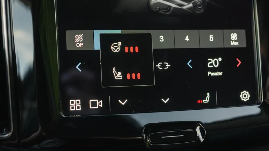 VOLVO XC60 XC60 B5 B AWD Plus Black Edition aut