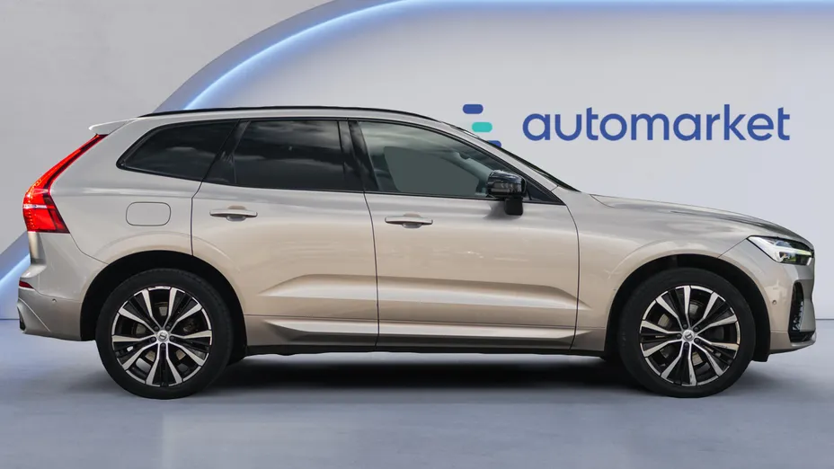 VOLVO XC60 XC60 B5 B AWD Plus Black Edition aut