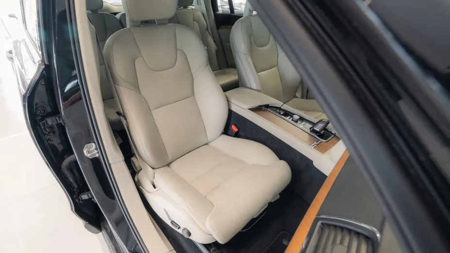 VOLVO XC90 XC90 B5 D AWD Momentum Pro aut