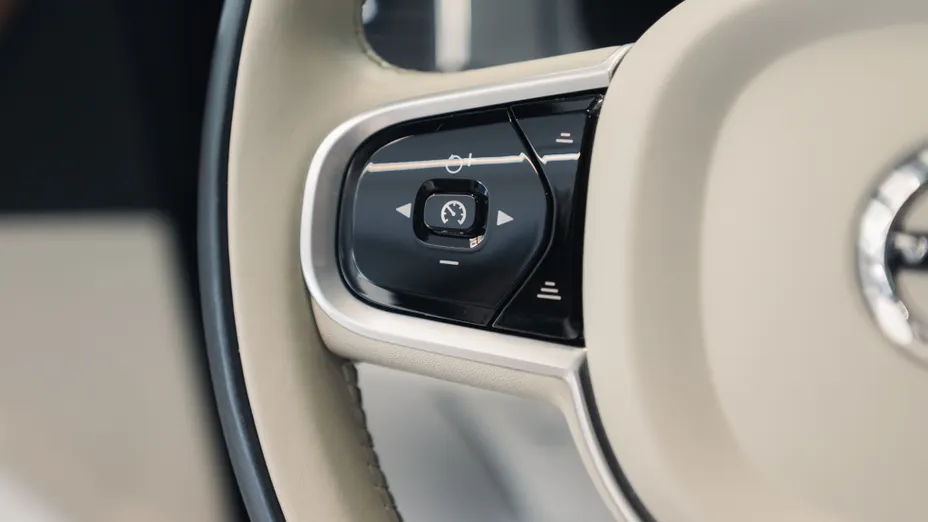 VOLVO XC90 XC90 B5 D AWD Momentum Pro aut