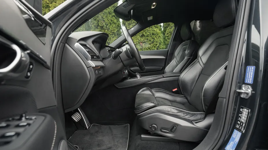 VOLVO XC90 XC90 B5 D AWD R-Design aut