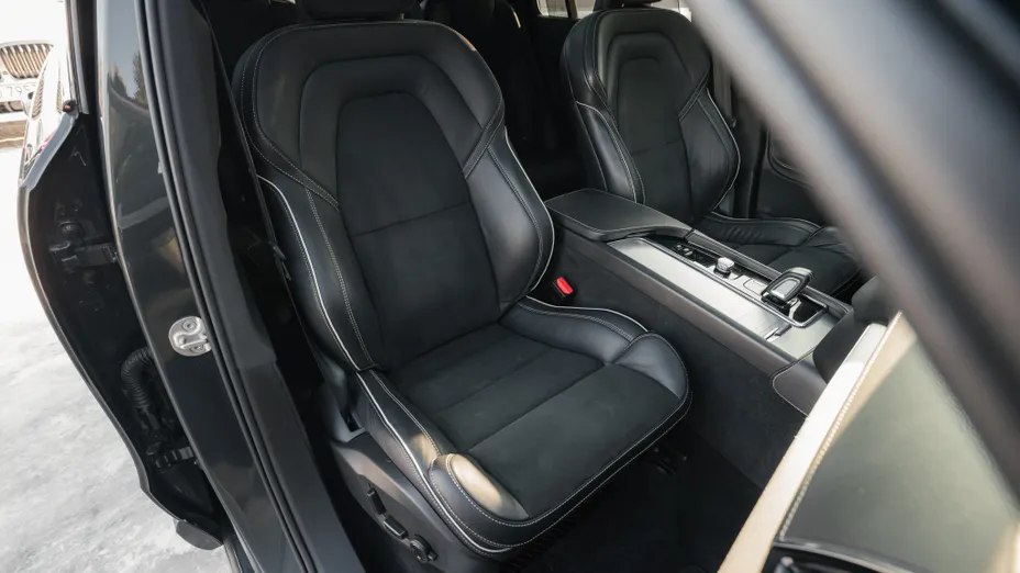 VOLVO XC90 XC90 B5 D AWD R-Design aut