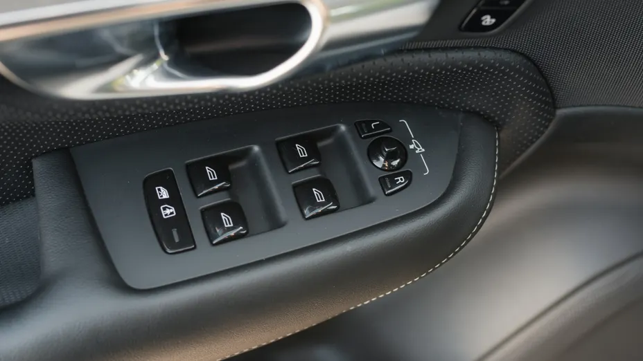 VOLVO XC90 XC90 B5 D AWD R-Design aut