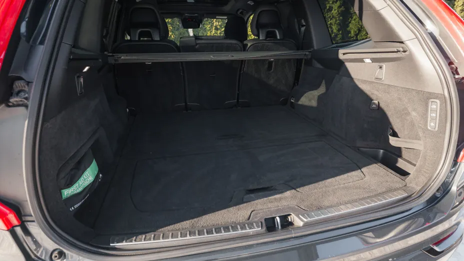 VOLVO XC90 XC90 B5 D AWD R-Design aut