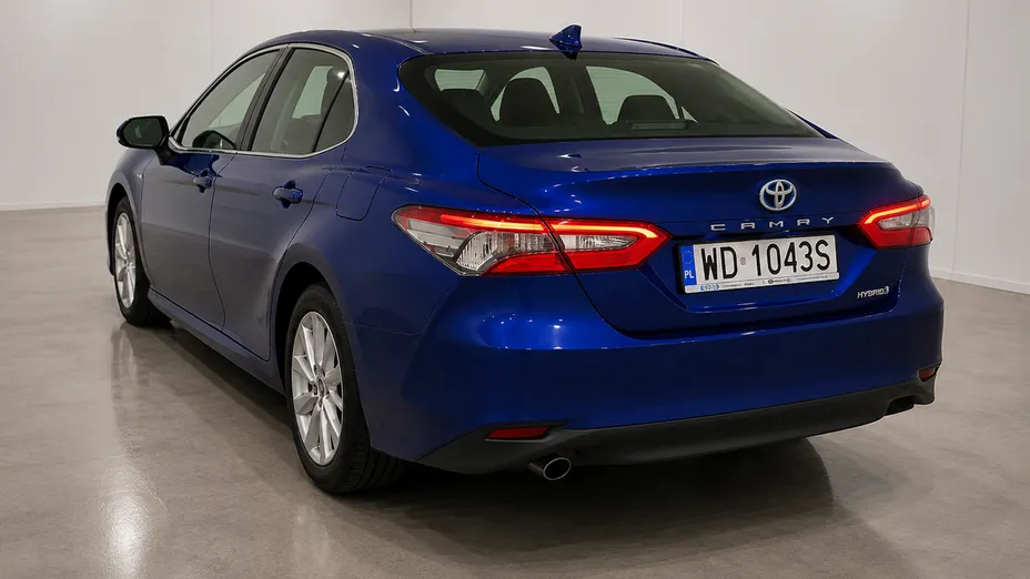 TOYOTA Camry -