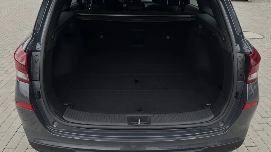 HYUNDAI i30 i30 1.5 T-GDI 48V Smart Plus