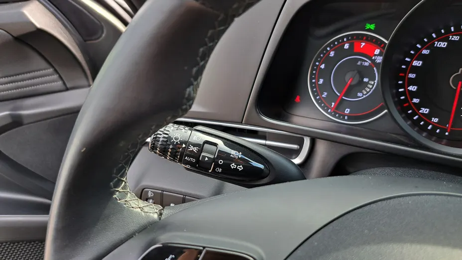 HYUNDAI Elantra Elantra 1.6 Smart CVT