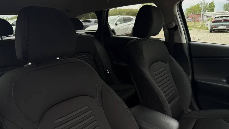 HYUNDAI i30 i30 1.5 T-GDI 48V Smart Plus