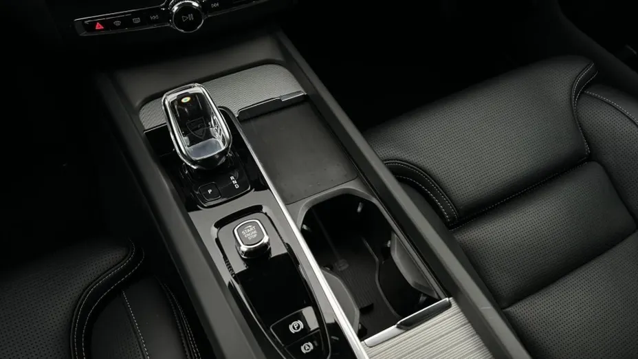 VOLVO XC60 XC60 B4 B Inscription aut