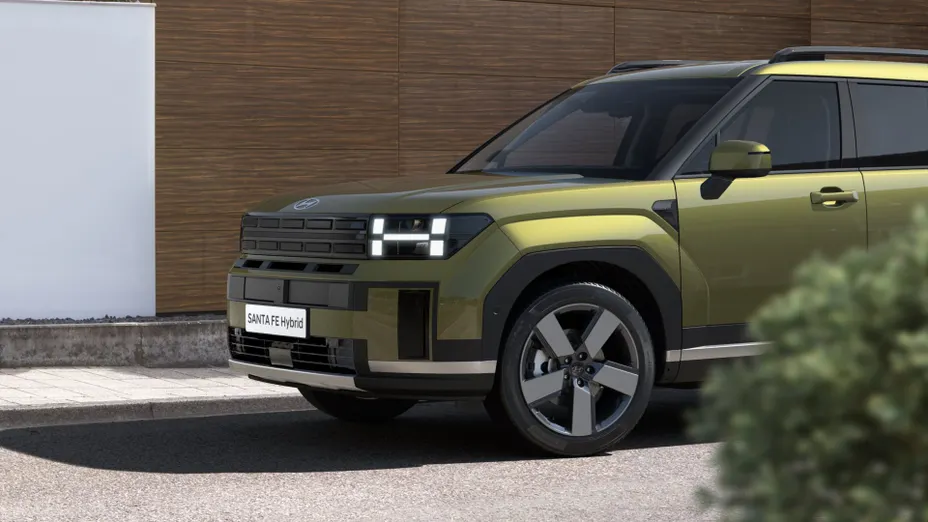 HYUNDAI Santa Fe Santa Fe 1.6 T-GDI HEV Platinum 4WD aut 7os. Nowy